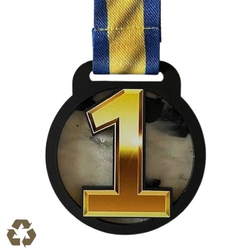Medalj i återvunnen plast med 1